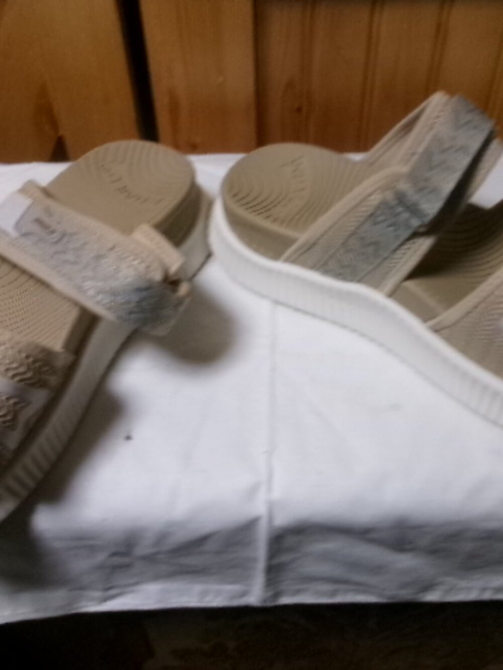 Nwob Kuailu recovery comfort slide sandals tan sz 8 - Picture 4 of 5